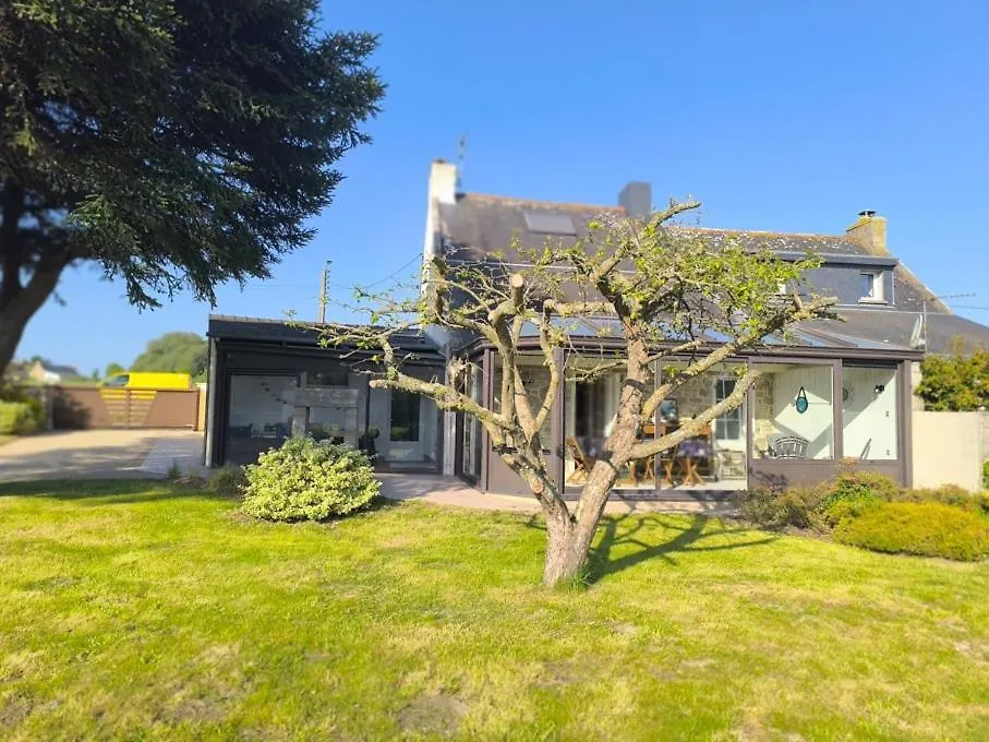 Maison Au Bord De La Ria, Bbq Et Babyfoot Inclus ! Plouhinec  0*, Plouhinec (Morbihan)